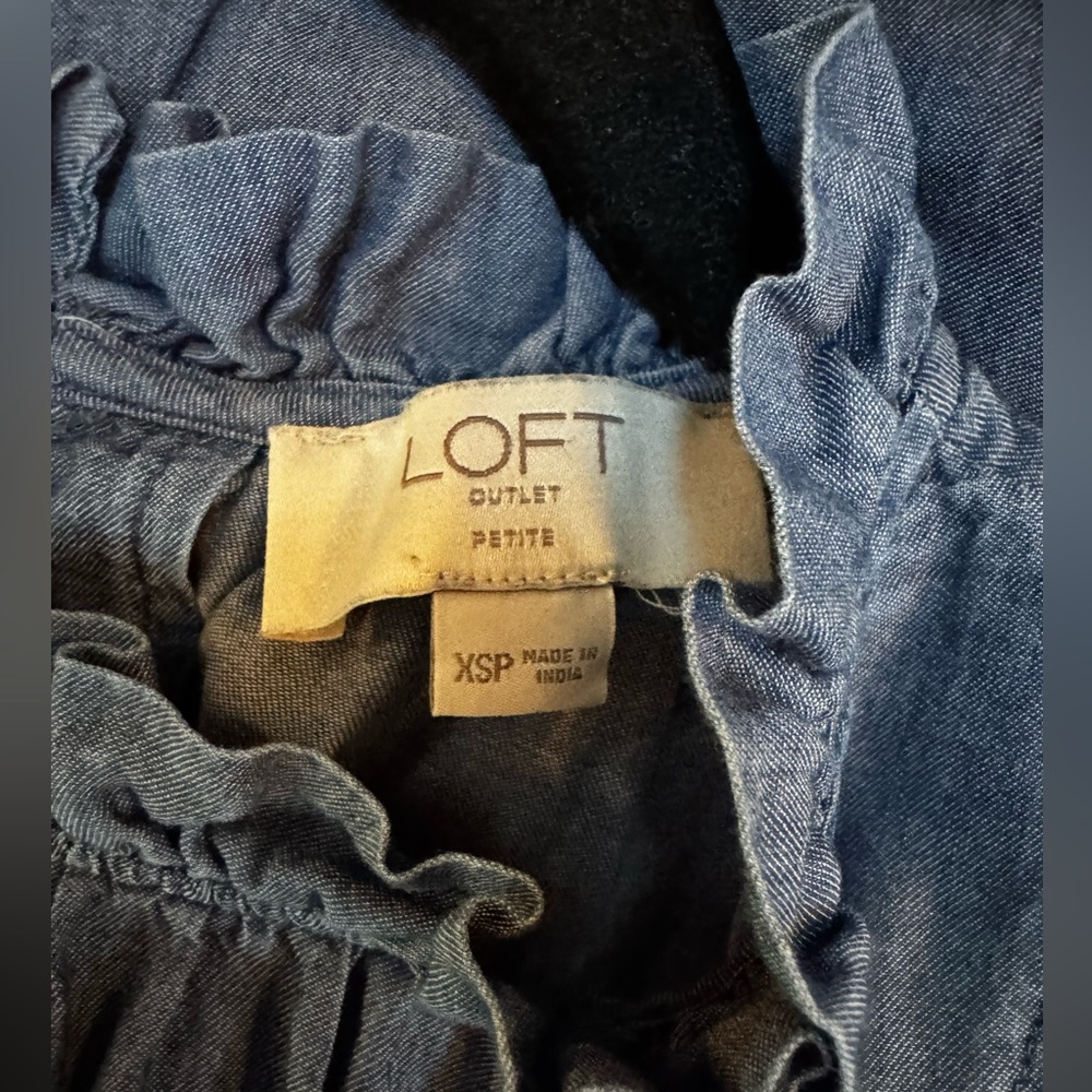 Loft Factory Petite Chambray Ruffle mock neck tee, XSP - Picture 3 of 3